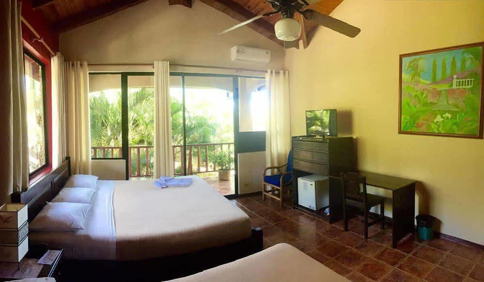 The Backyard Hotel Jaco