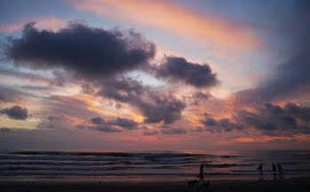 Aparthotel Pacifica Surf Studios
