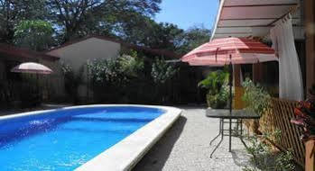 Cabinas El Colibri Hotel Puerto Carrillo