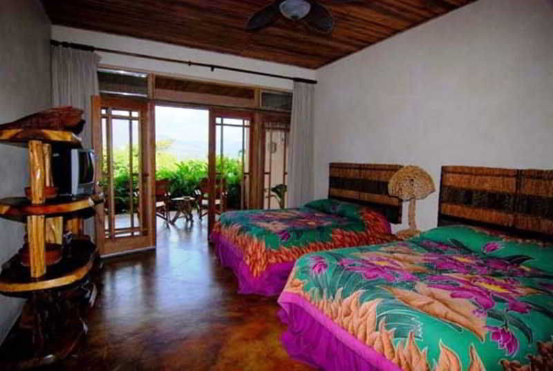 Hotel Lost Iguana And La Fortuna