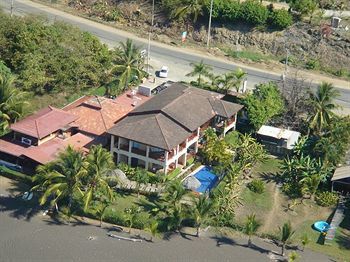 The Backyard 3* Jaco