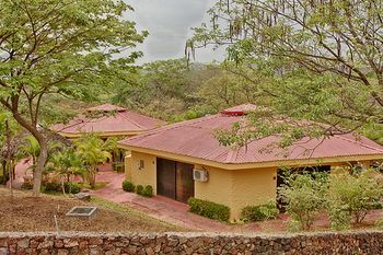 Condor Hotel