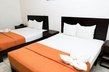 La Punta Hotel 2*