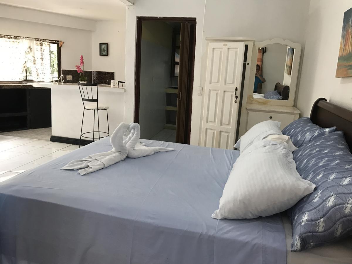 Hotel Cabinas Cafe Del Mar Manuel Antonio