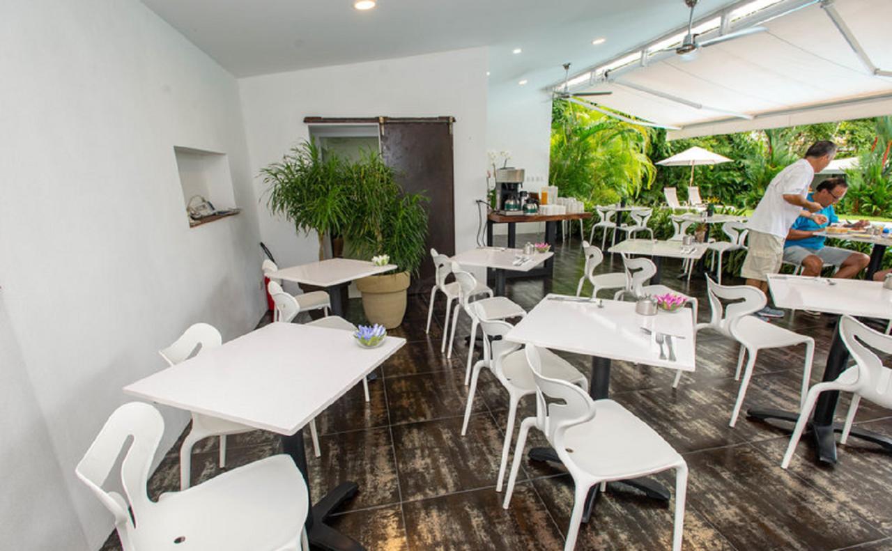 La Vela Boutique (adults Only)