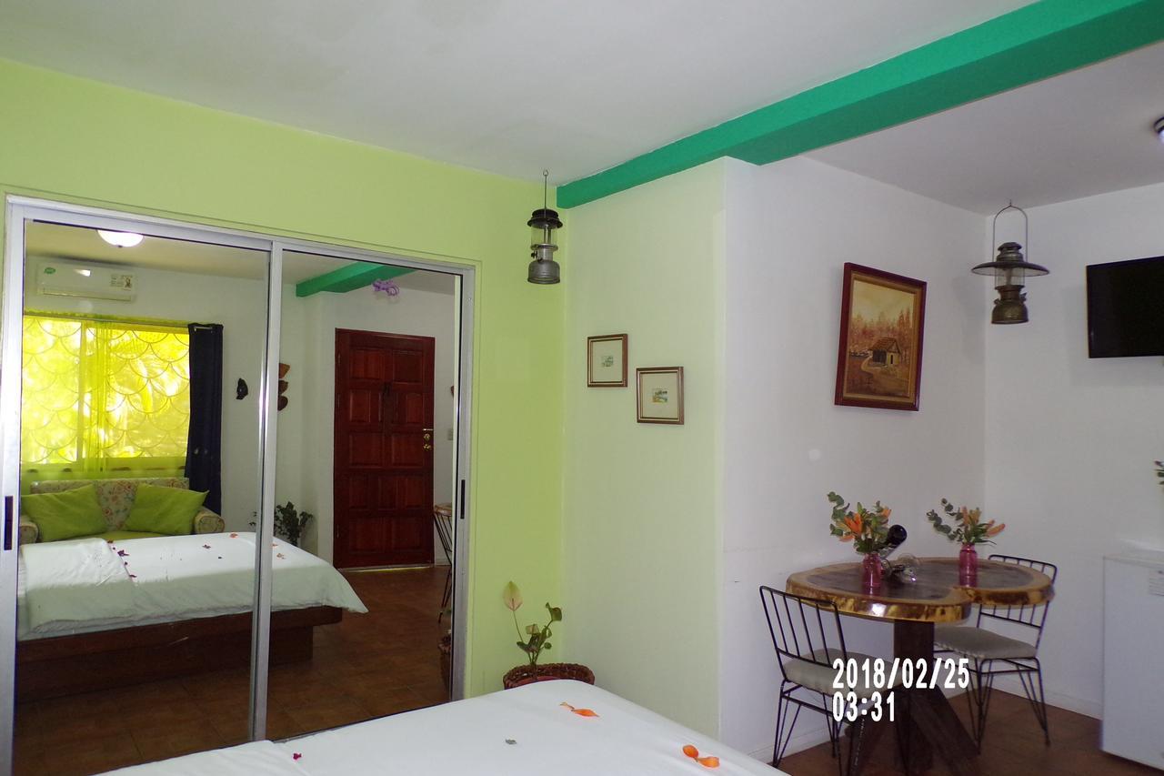 Bed & Breakfast Mycasa's Manuel Antonio