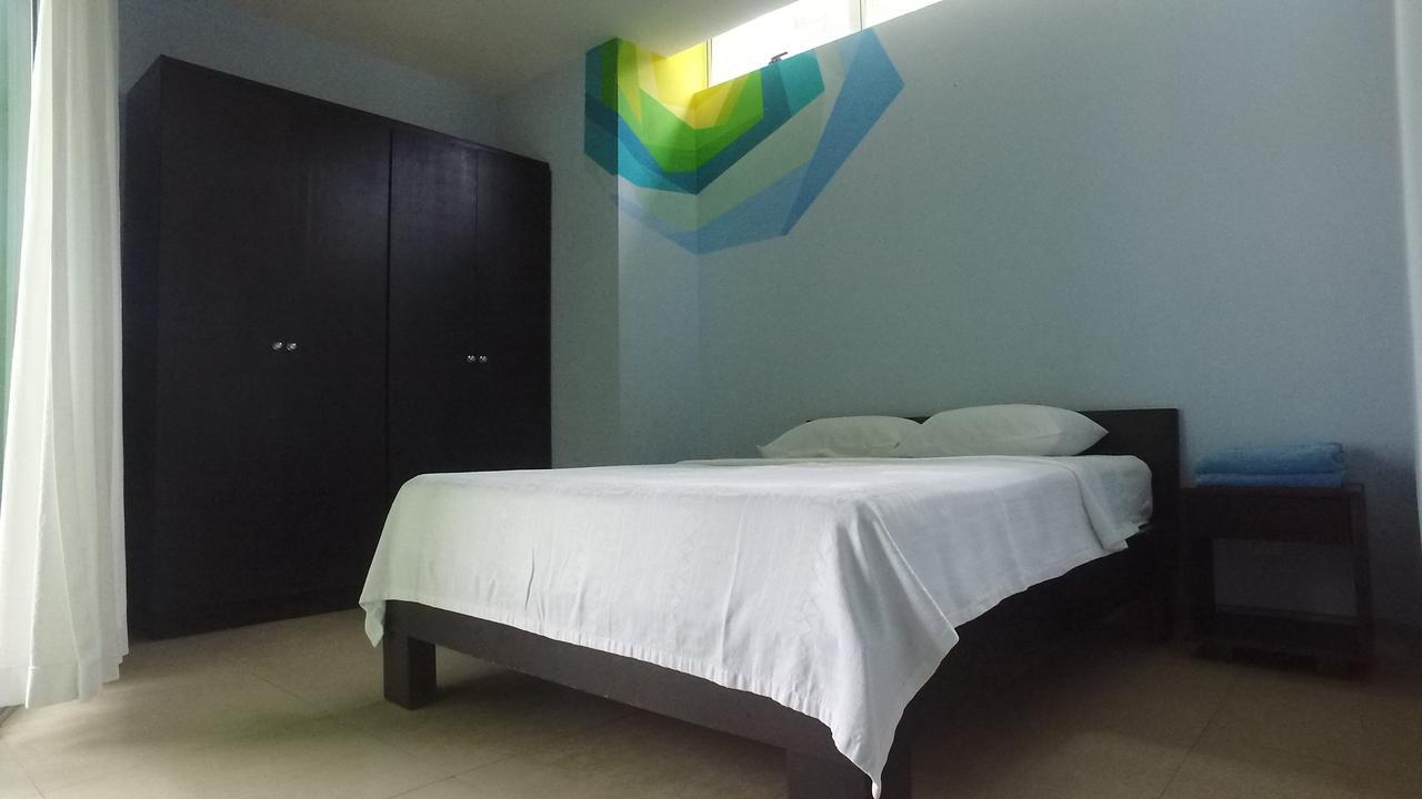Room2board And Surf School Hostel Jaco