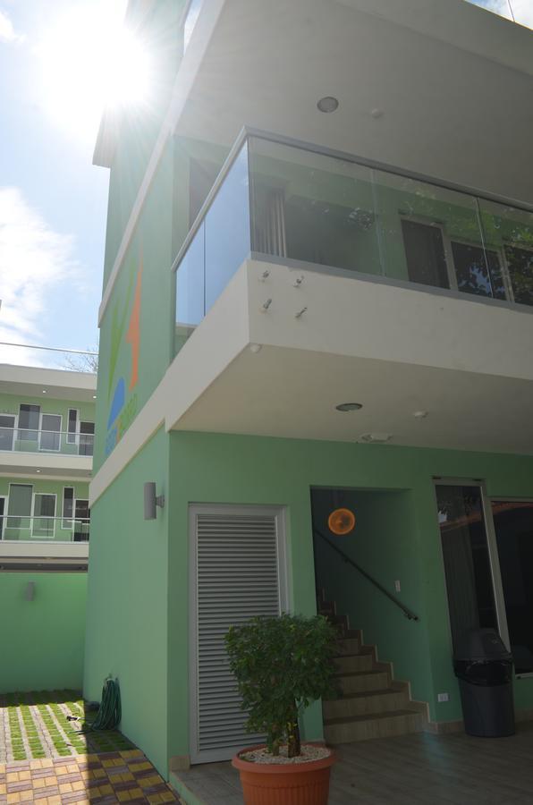 Hostel Room2board And Surf School *