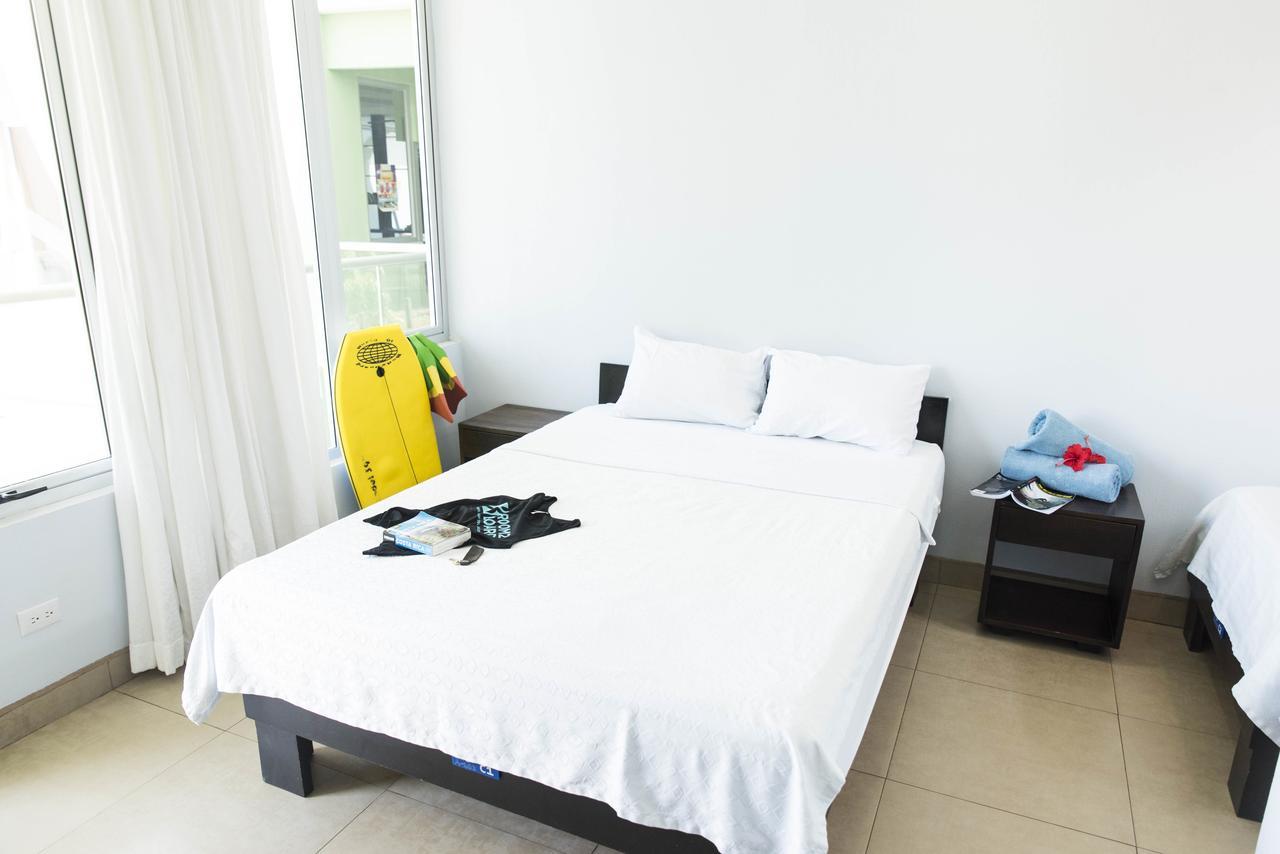 Room2board And Surf School Hostel *