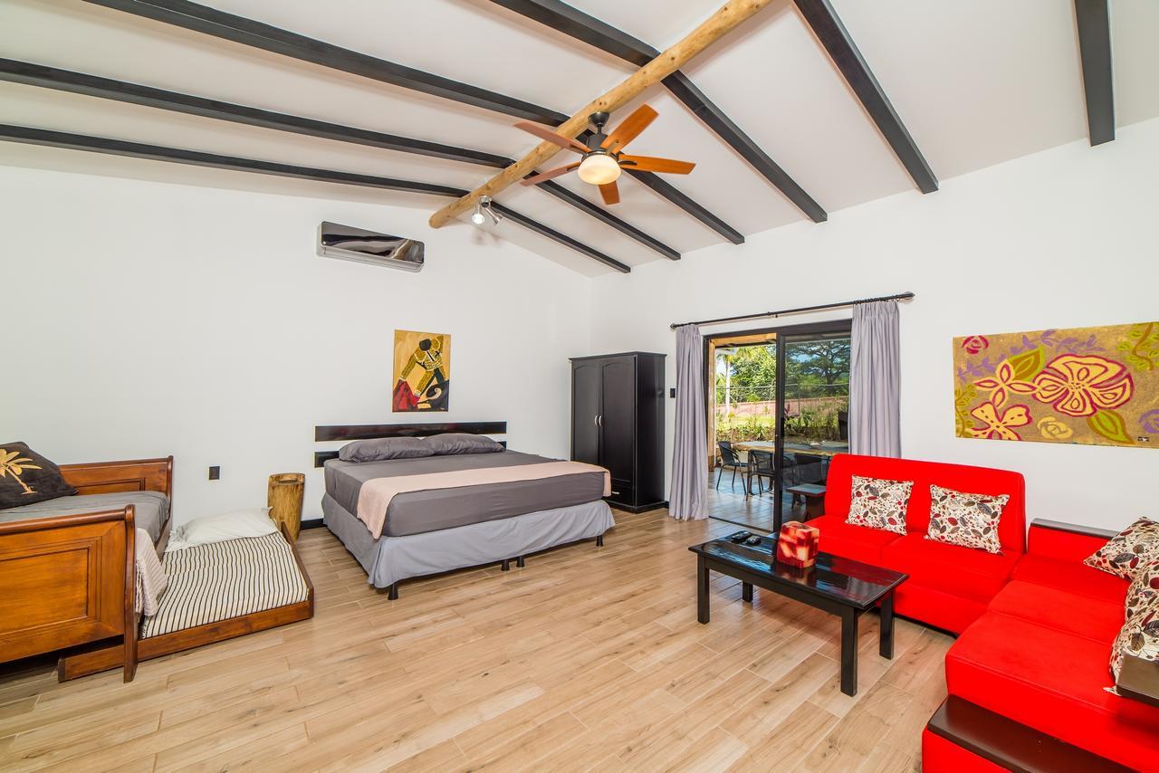 Hacienda Jj Bed & Breakfast