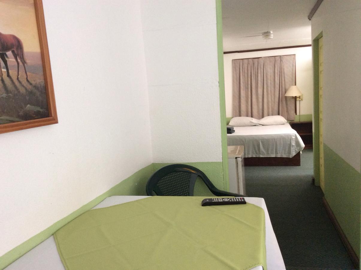 Montezuma Pacifico Hotel *
