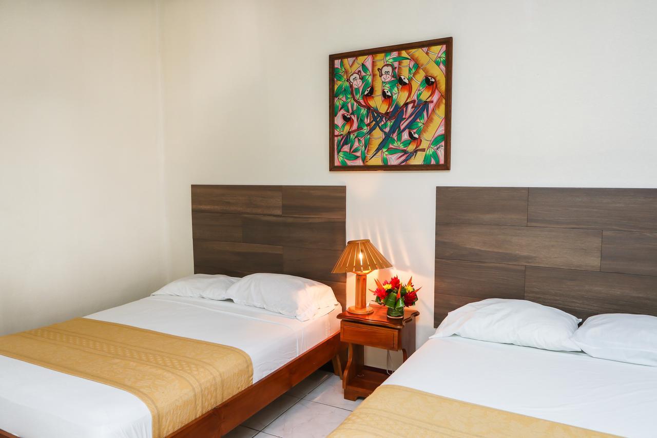 Flor Blanca Hotel 2*