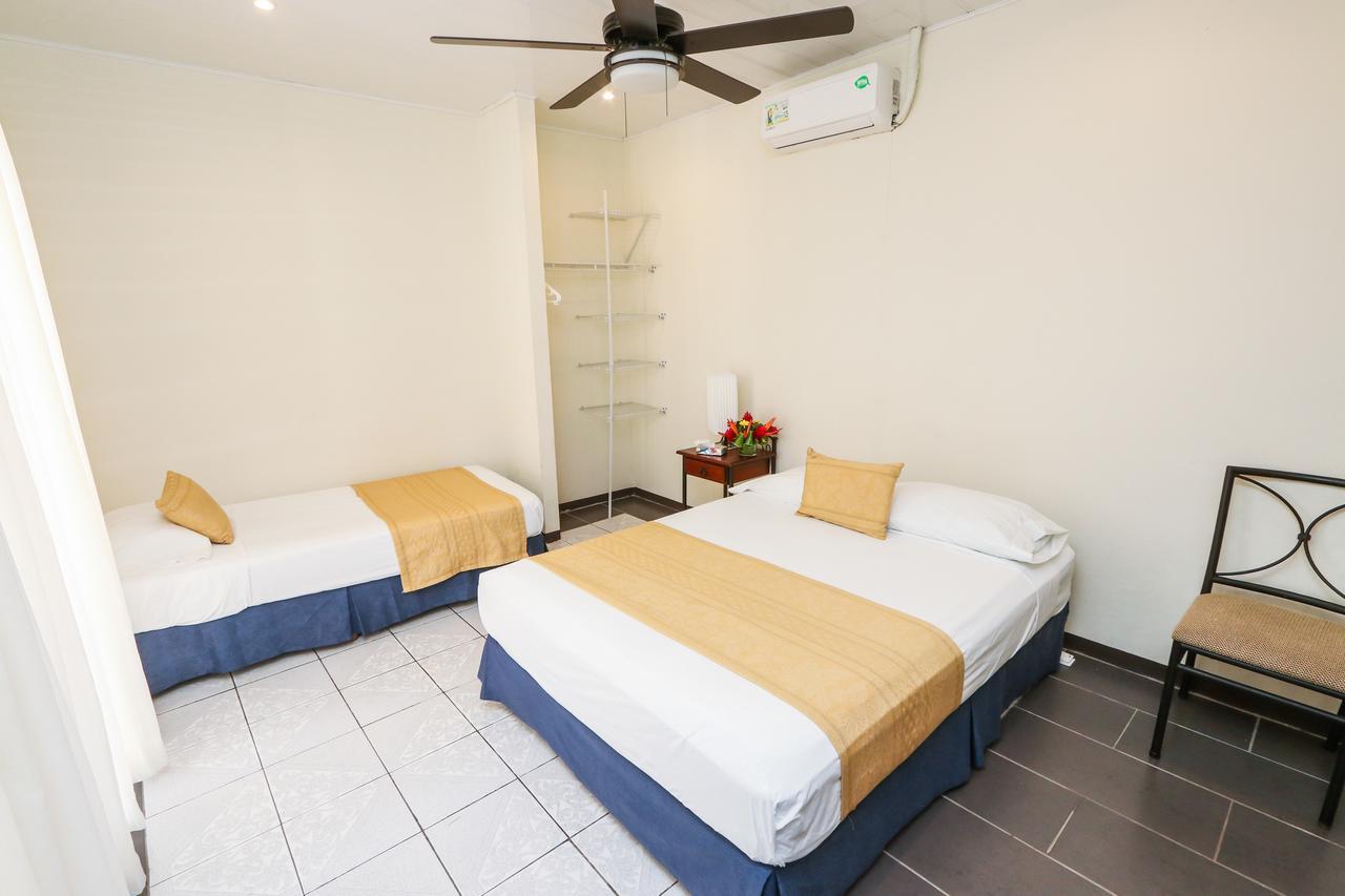 Flor Blanca Hotel 2*