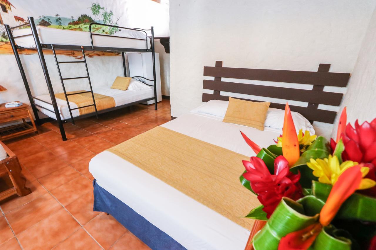 Flor Blanca Hotel 2*