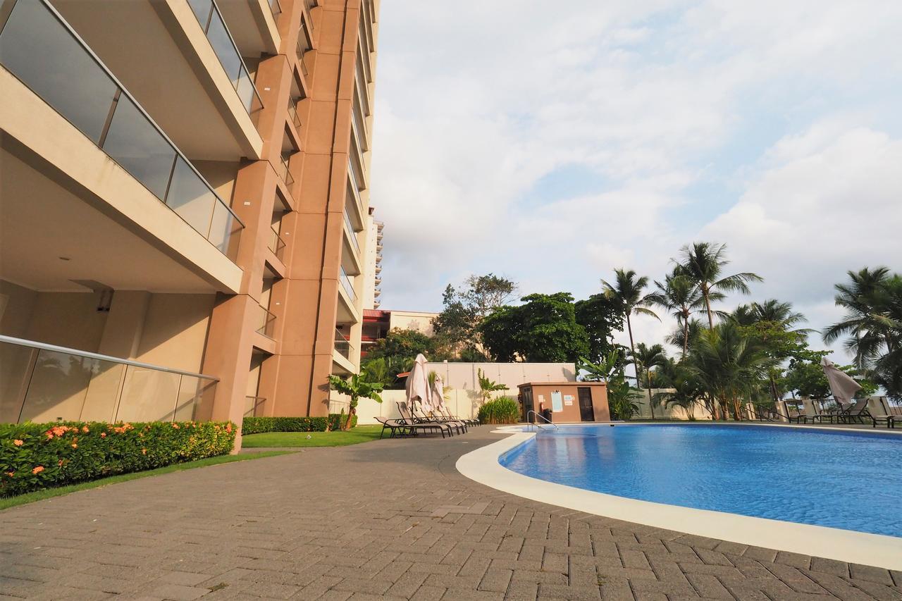 Apartment Breakwater Beachfront 603