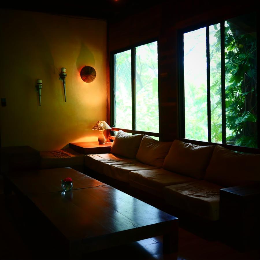 Flying Crocodile Hotel 3*