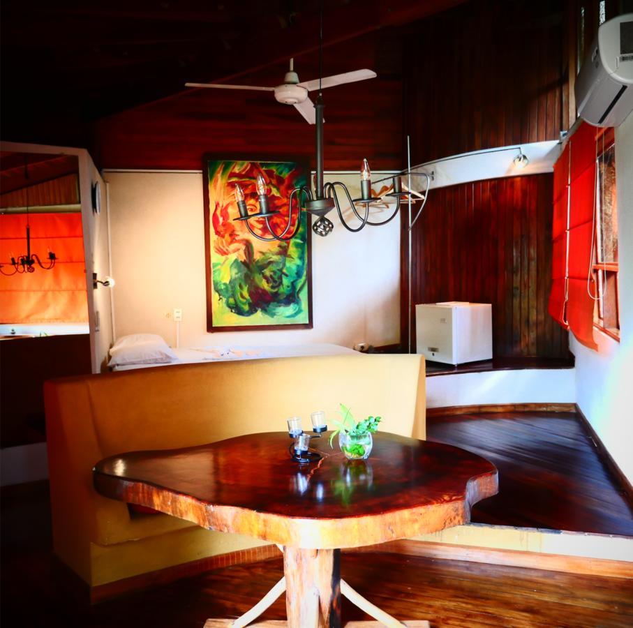 Flying Crocodile Hotel 3*