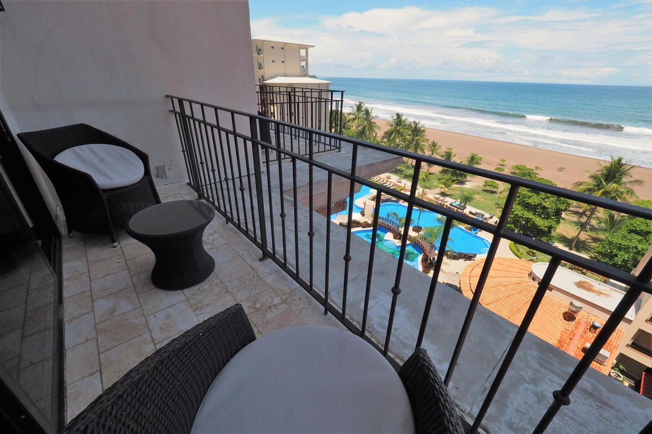 Premium Oceanfront 7701 *