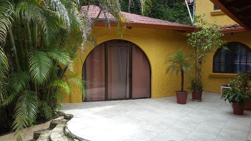 Colibri Hotel 2*