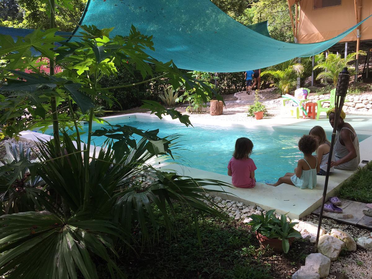 Casa Maya Lodge *