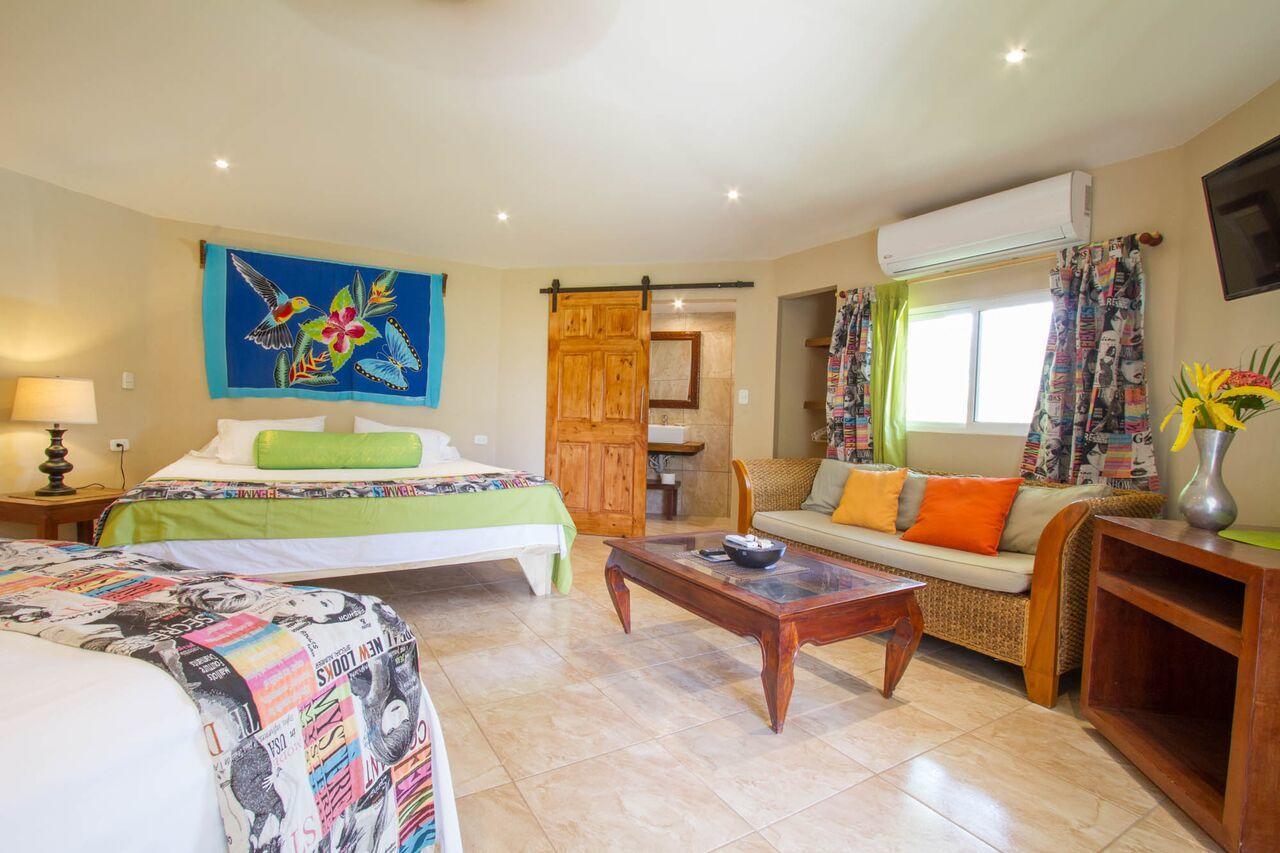 Tamarindo Village Hotel 3*