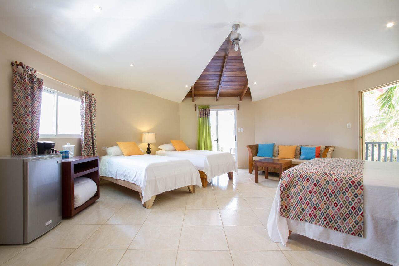 Tamarindo Village Hotel 3*