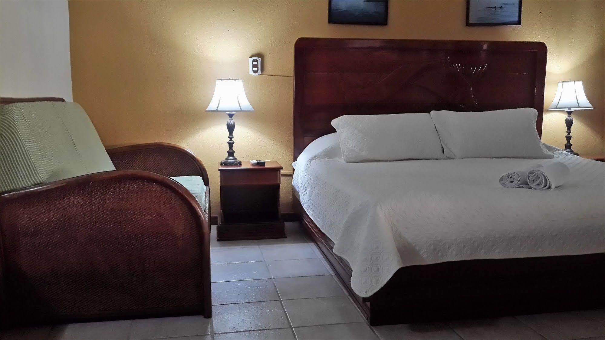 Fish Hook Marina Hotel