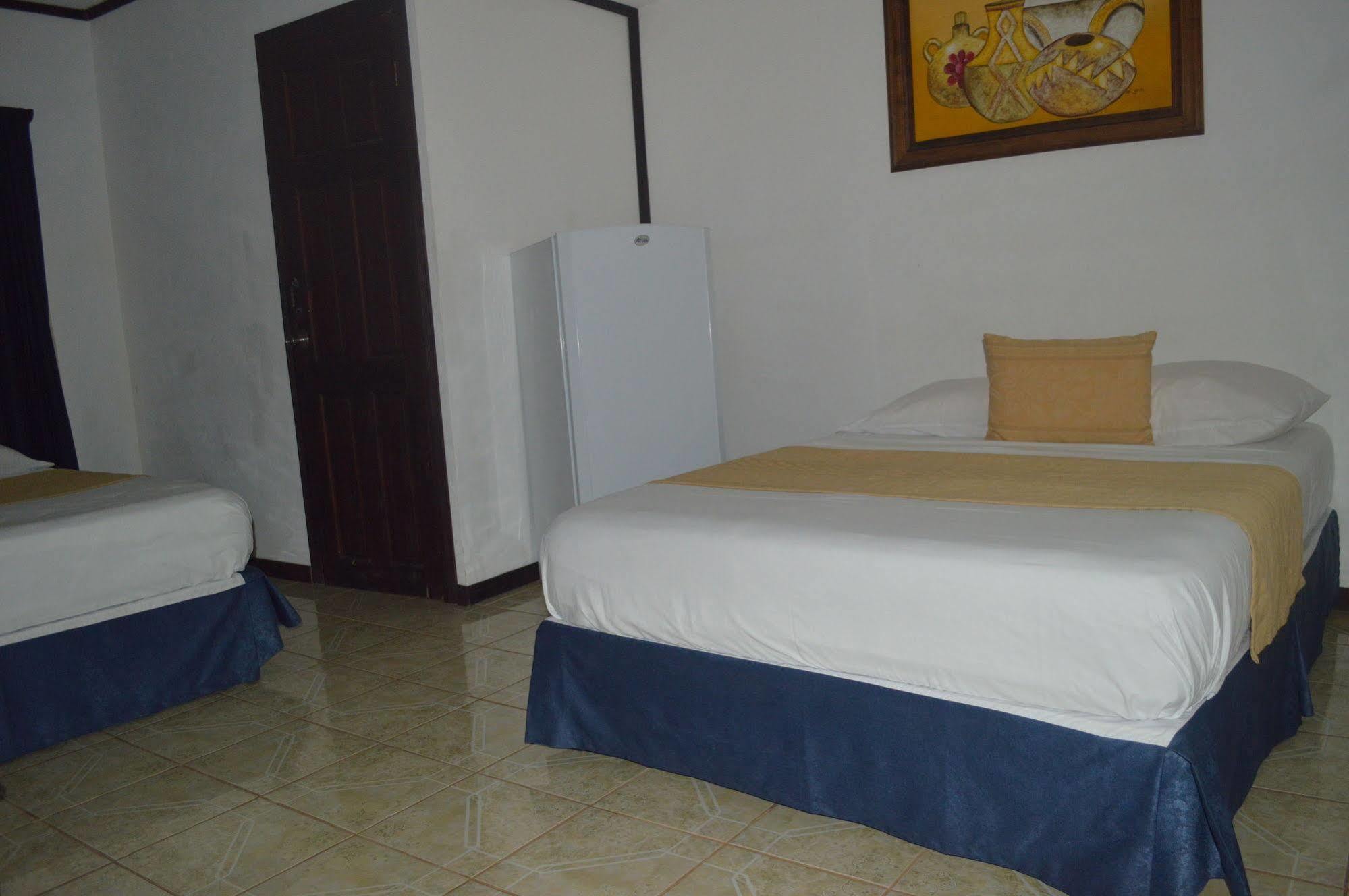Flor Blanca Hotel 2*