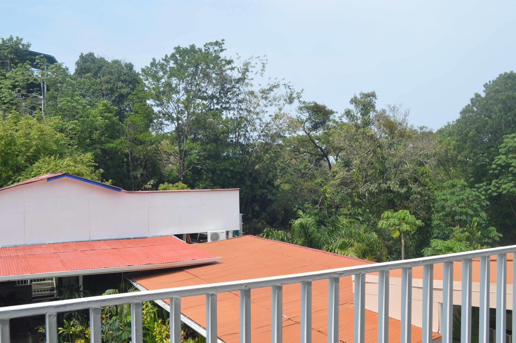 Hotel Flor Blanca Manuel Antonio