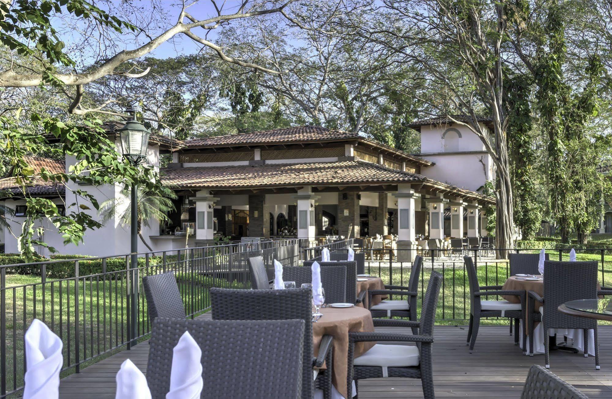 Cc Front Papagayo Hotel 4*