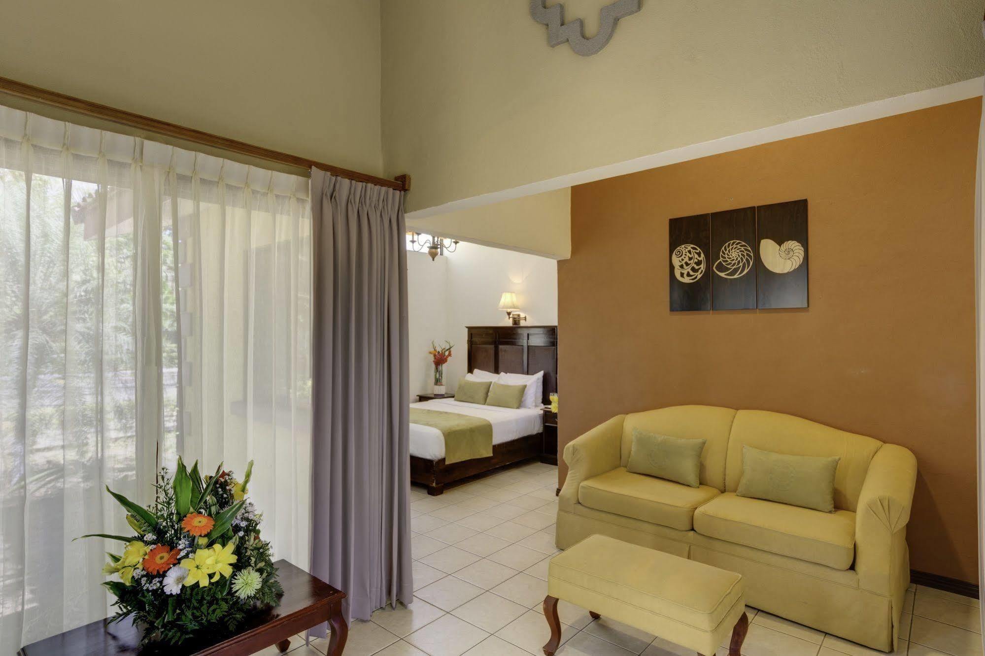 Cc Front Papagayo Hotel
