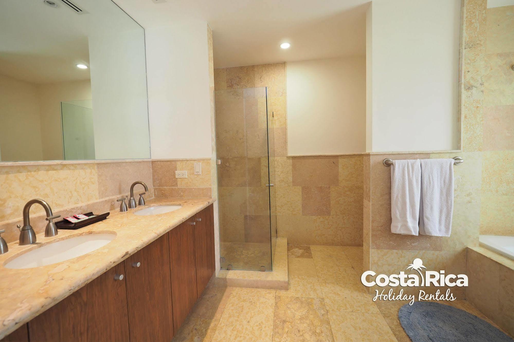 Acqua Residences 3* Jaco