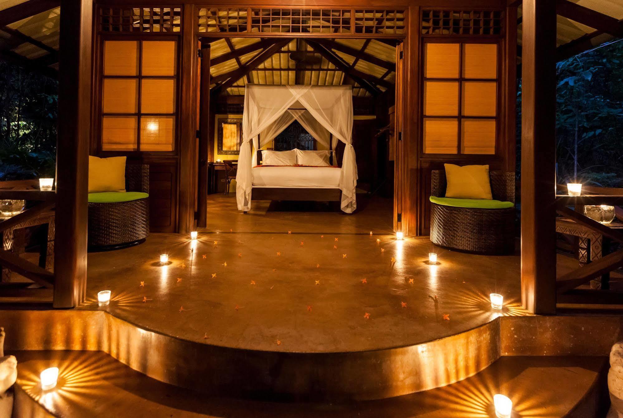 Latitude 10 Exclusive Beach Playa Santa Teresa (Puntarenas)