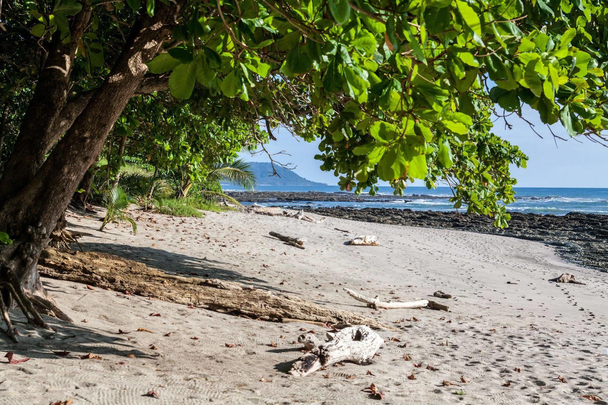 Latitude 10 Exclusive Beach Playa Santa Teresa (Puntarenas)