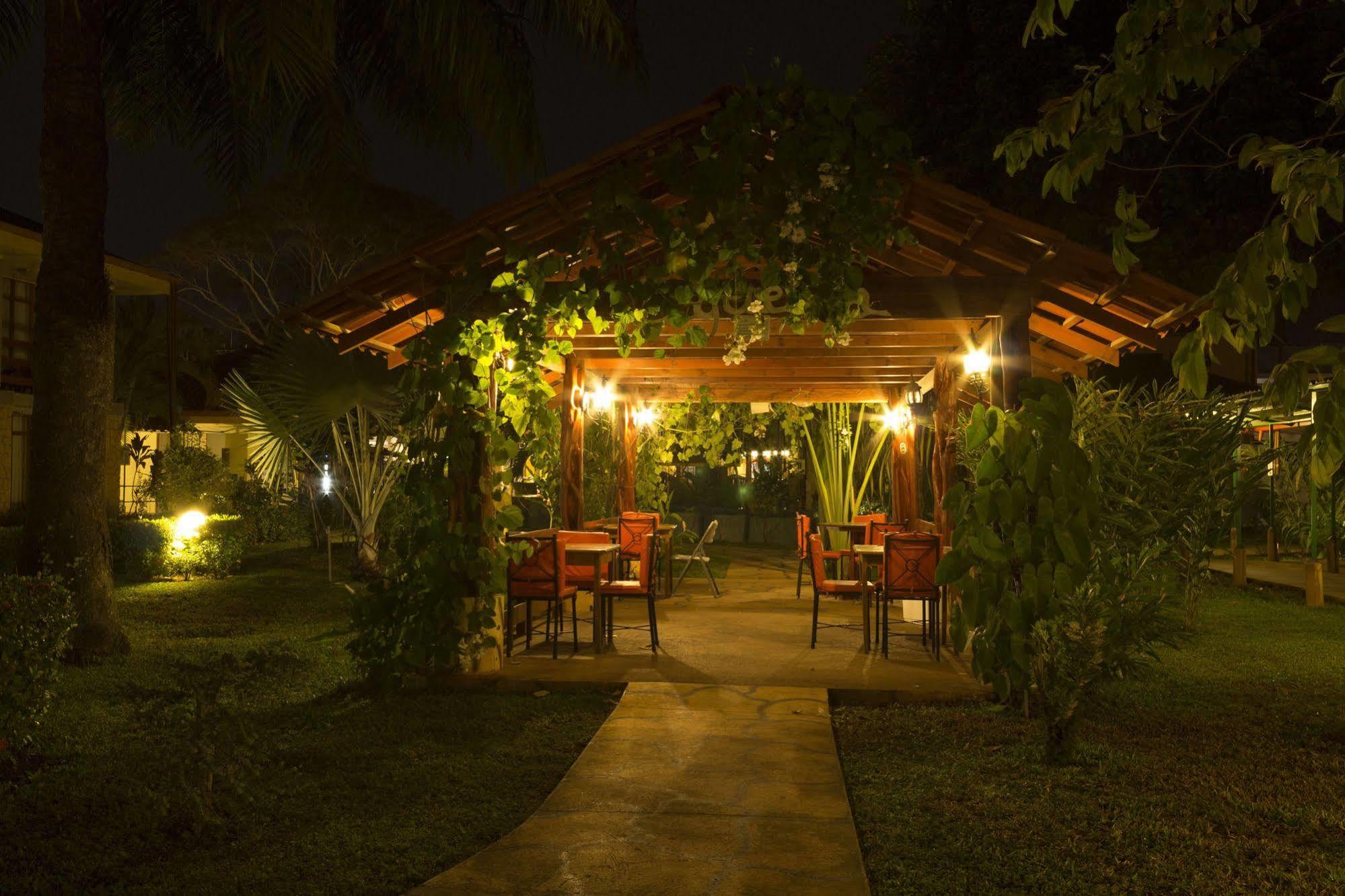 Amapola Hotel 4*