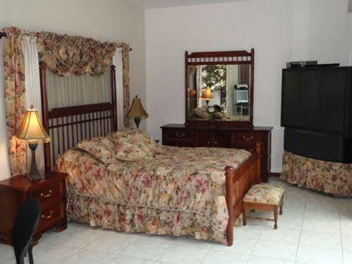 Casa Lima Hotel