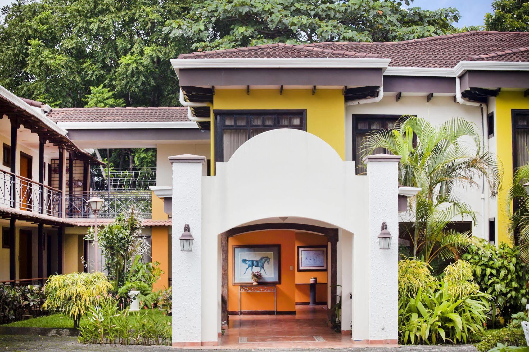 Hotel El Rodeo Boutique & Steakhouse