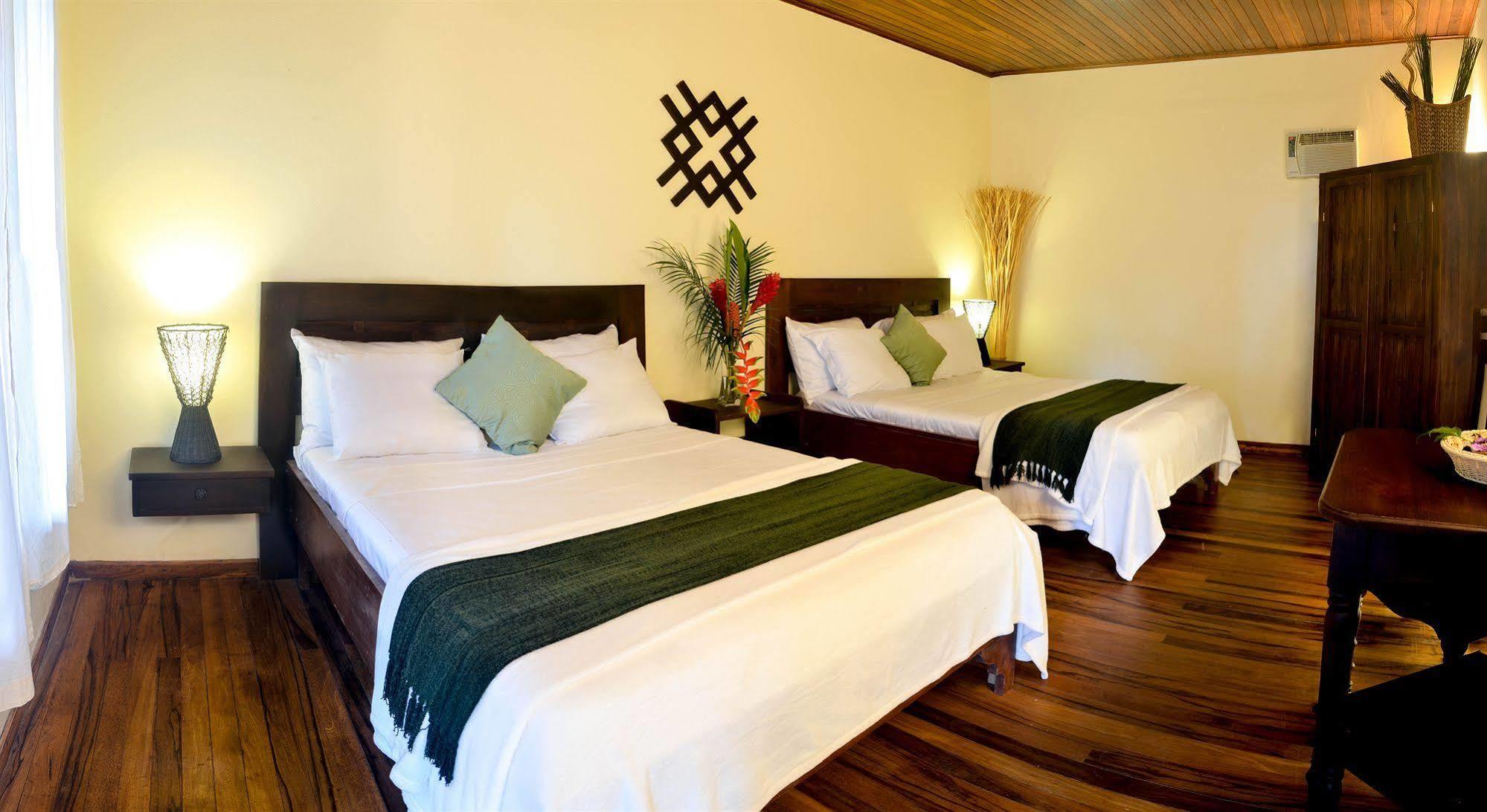 Tabulia Tree Hotel