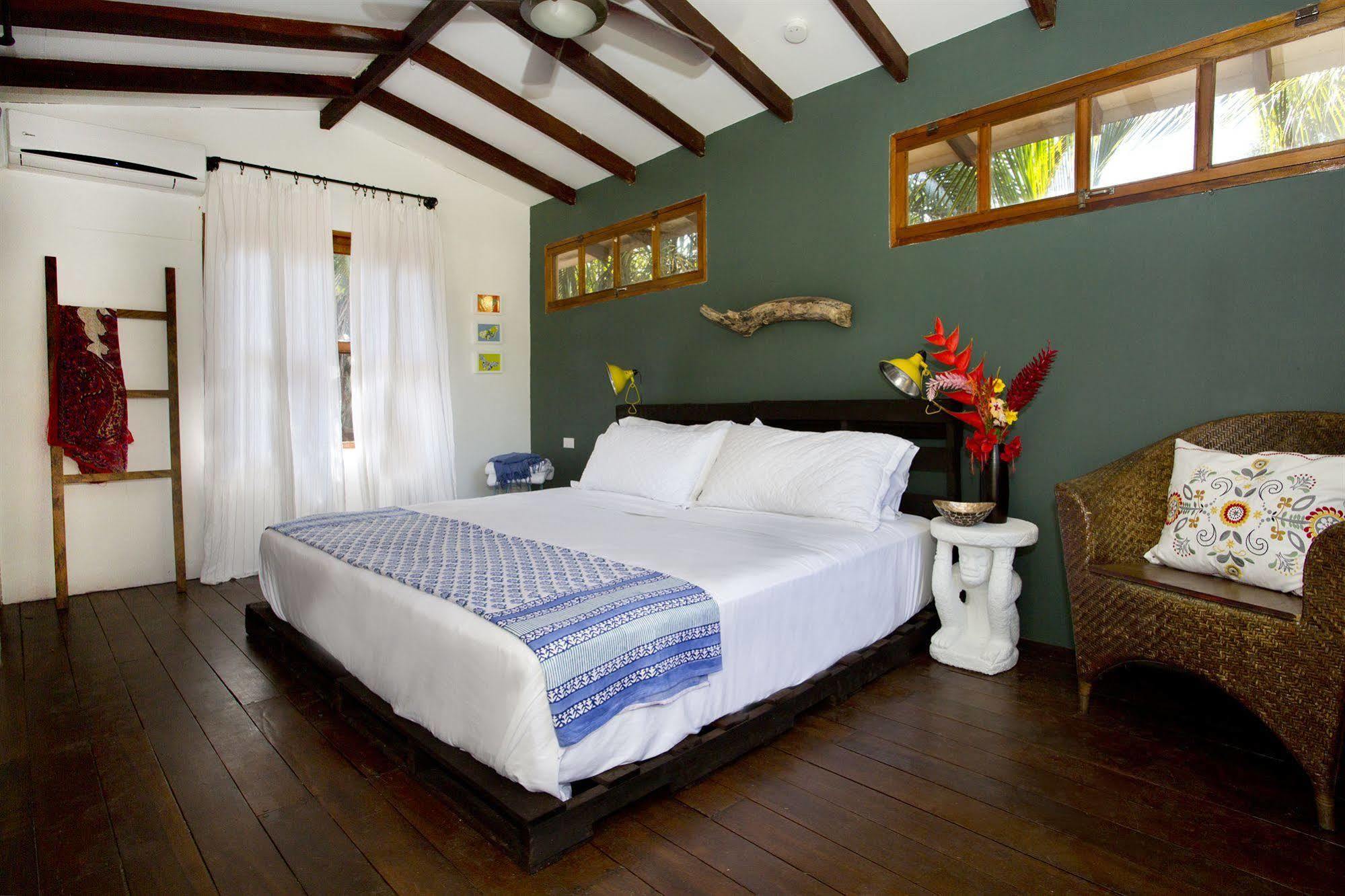 Encantada Ocean Esterillos Este