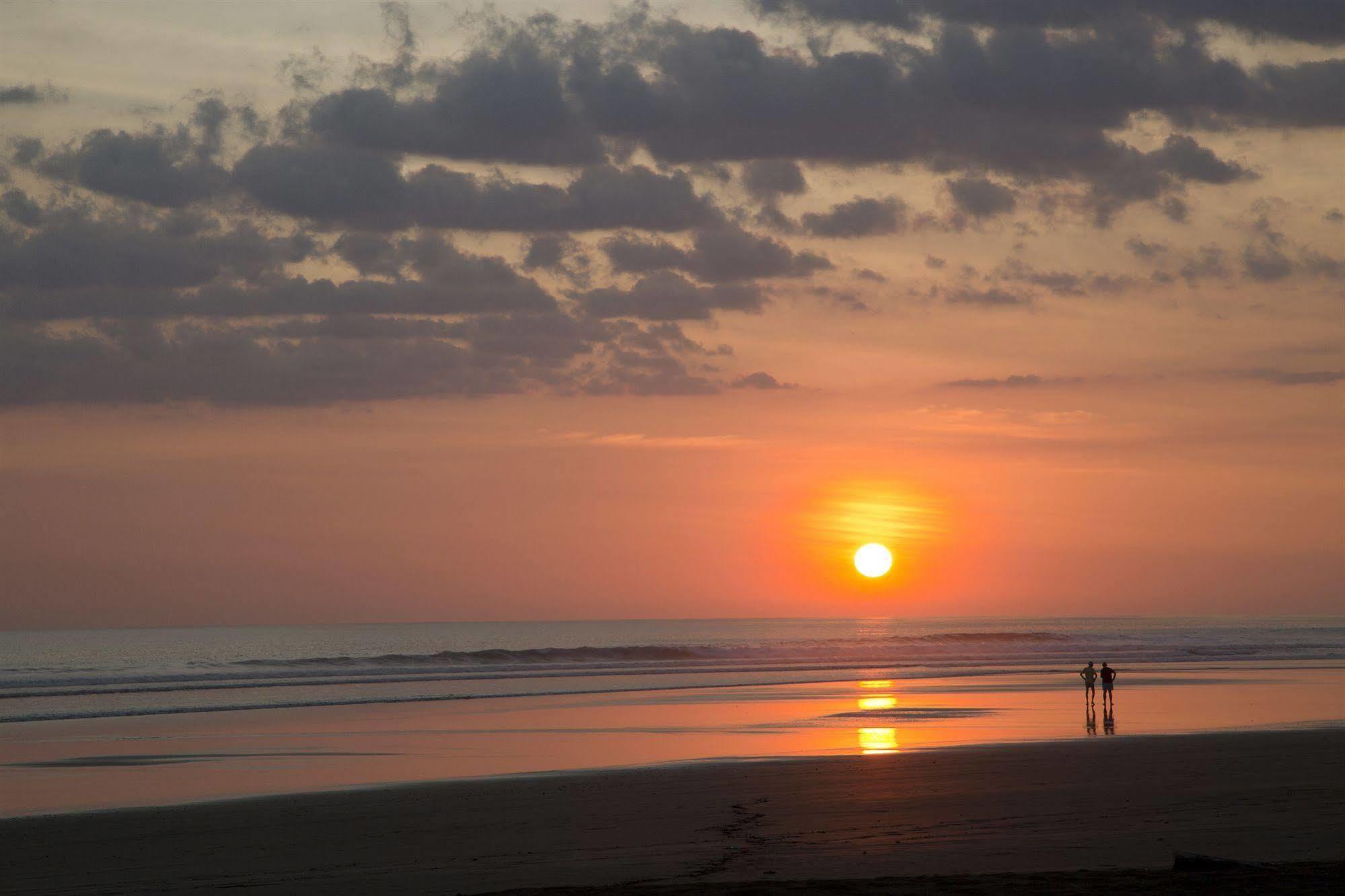 Encantada Ocean Bed & Breakfast 3*