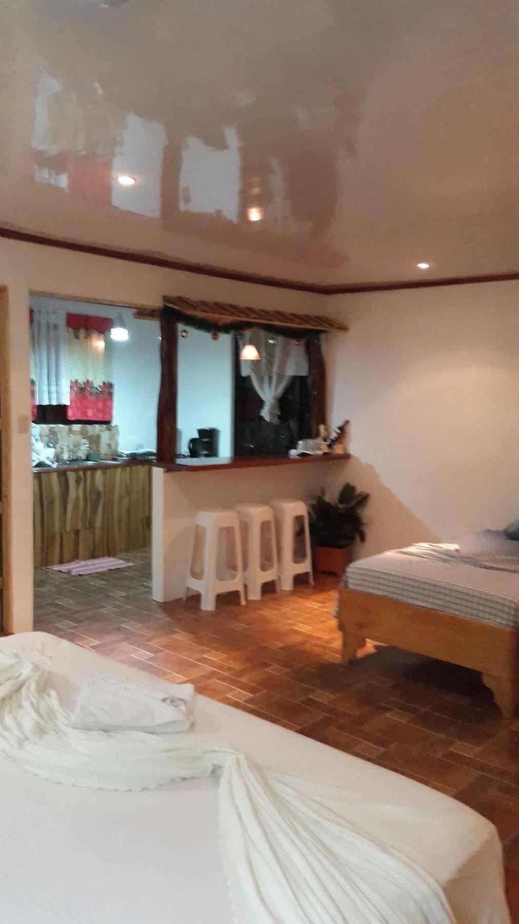 Cabinas Casa Miriam Hotel
