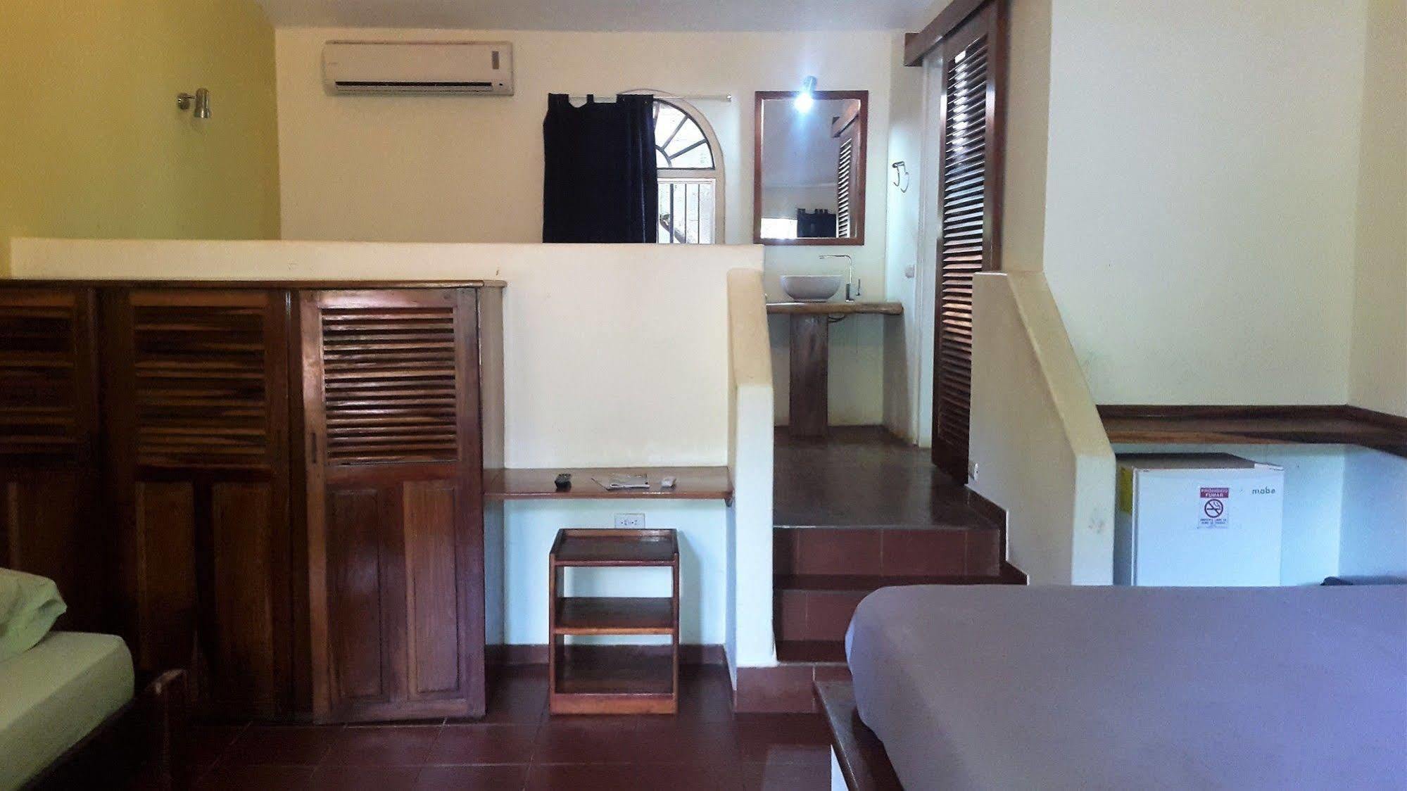 Nahua Hotel 3*