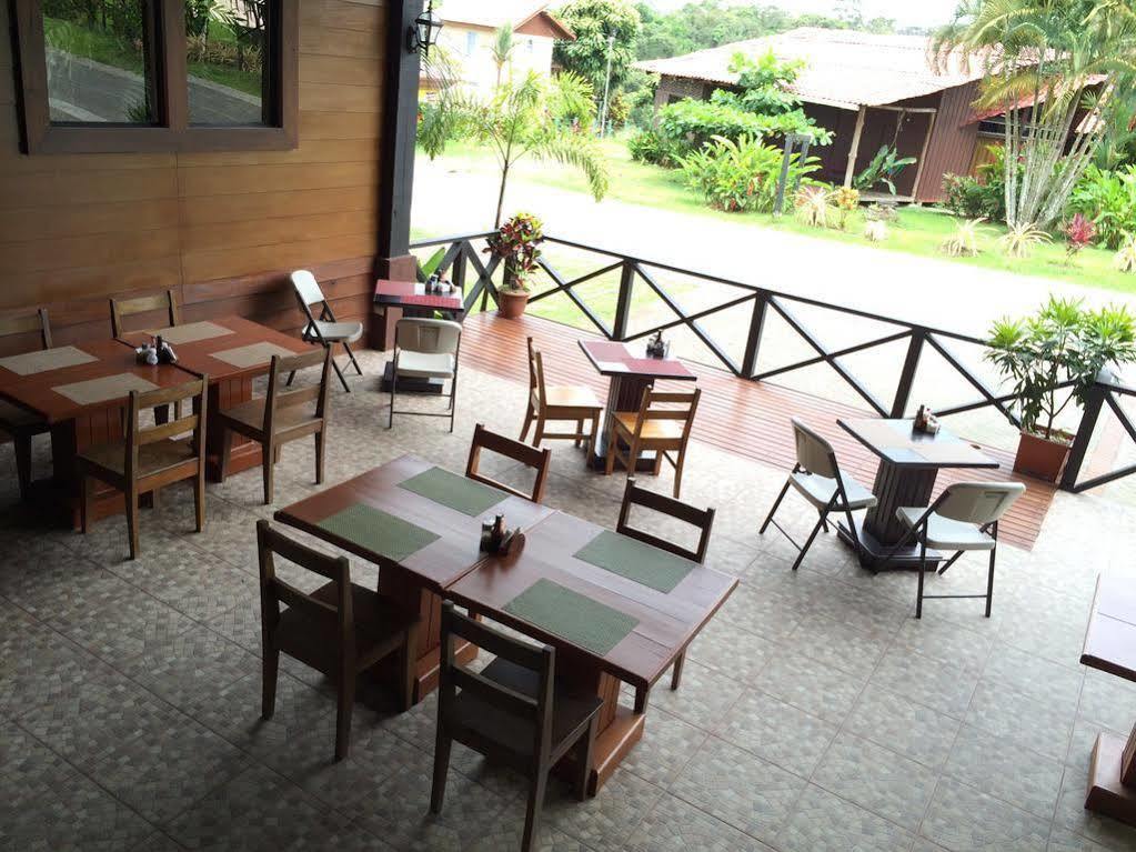 Arenal Lodge *