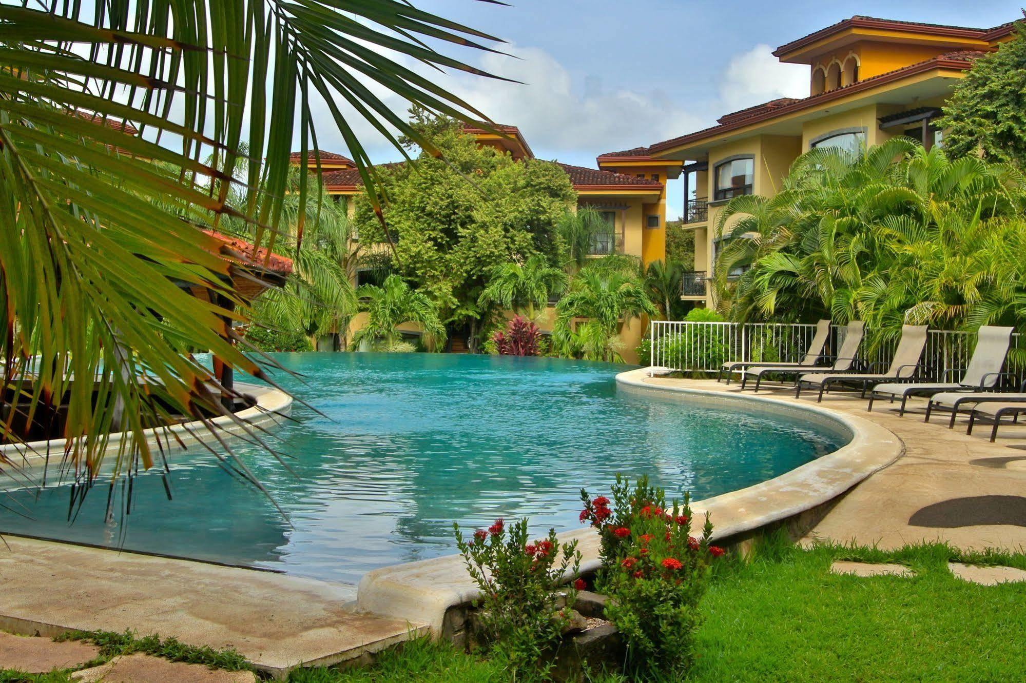 The Oaks Apartment *
