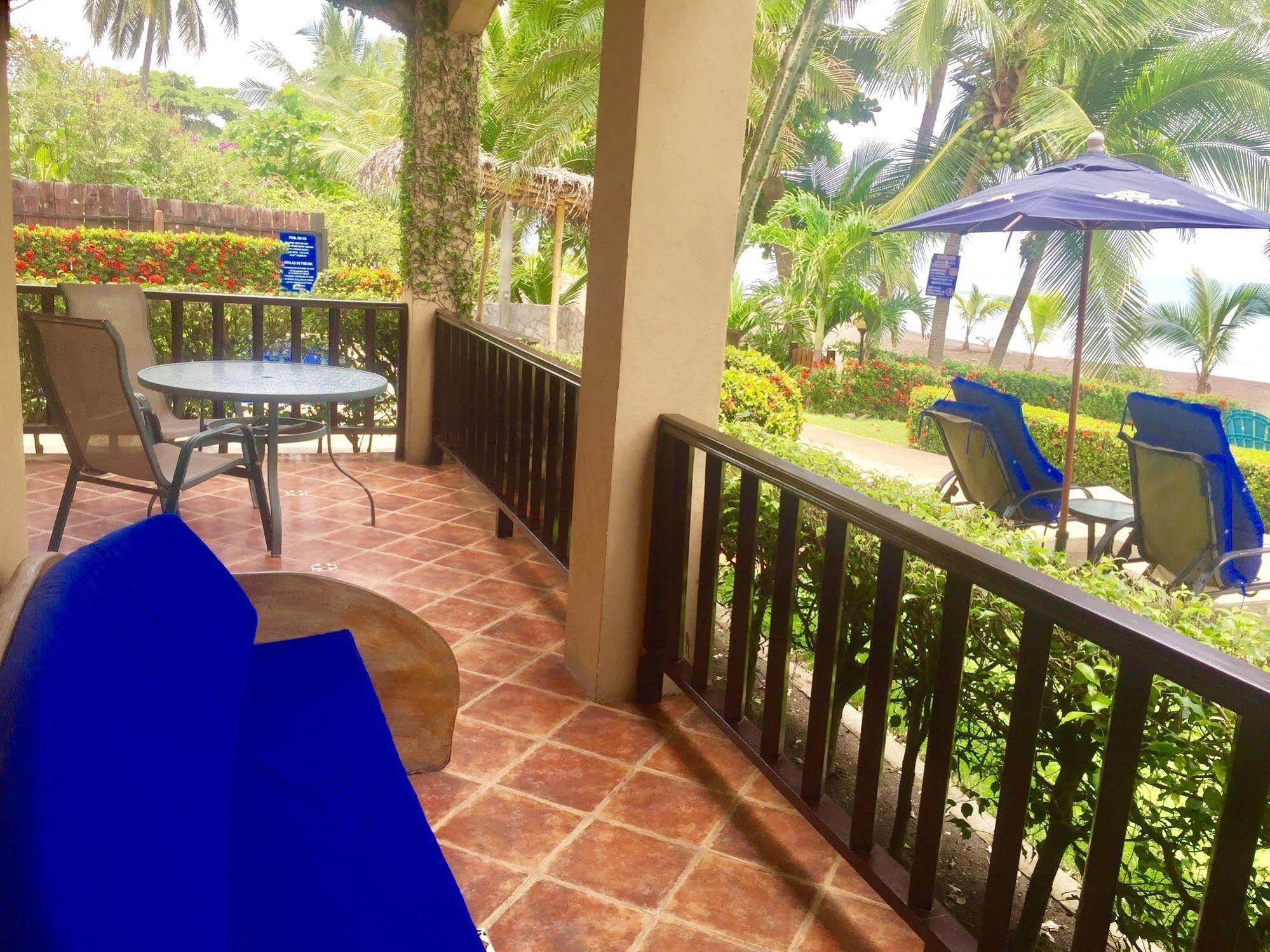 The Backyard Hotel Jaco