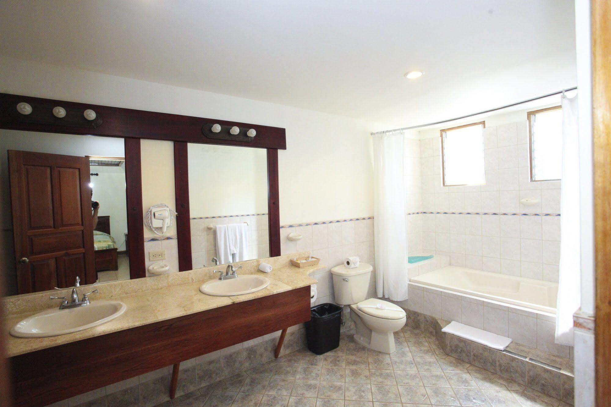 Hotel Docelunas 4*