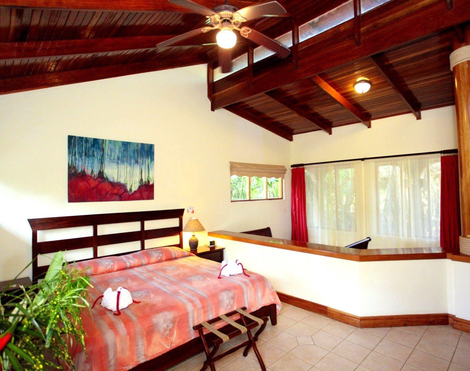 Hotel Docelunas 4*