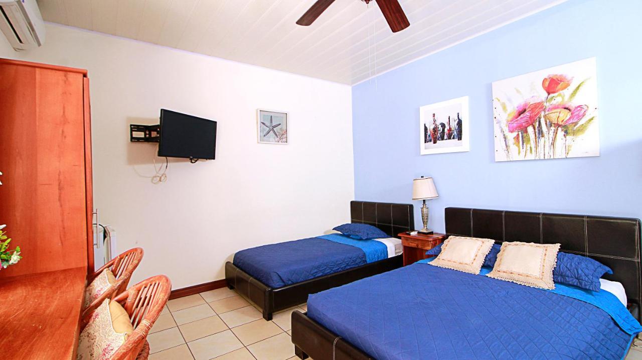 Brisas Hotel