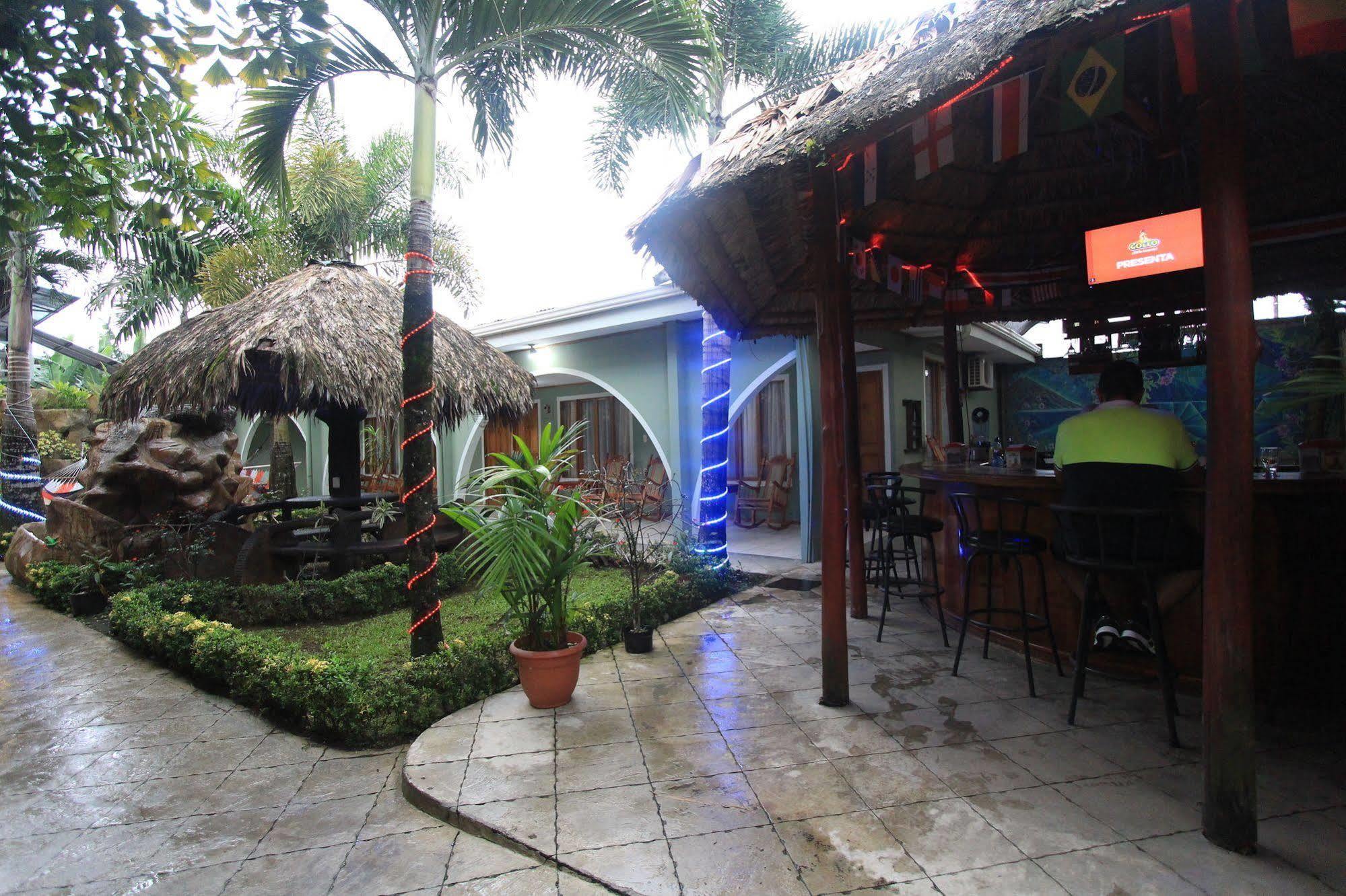 Hostel Backpackers *