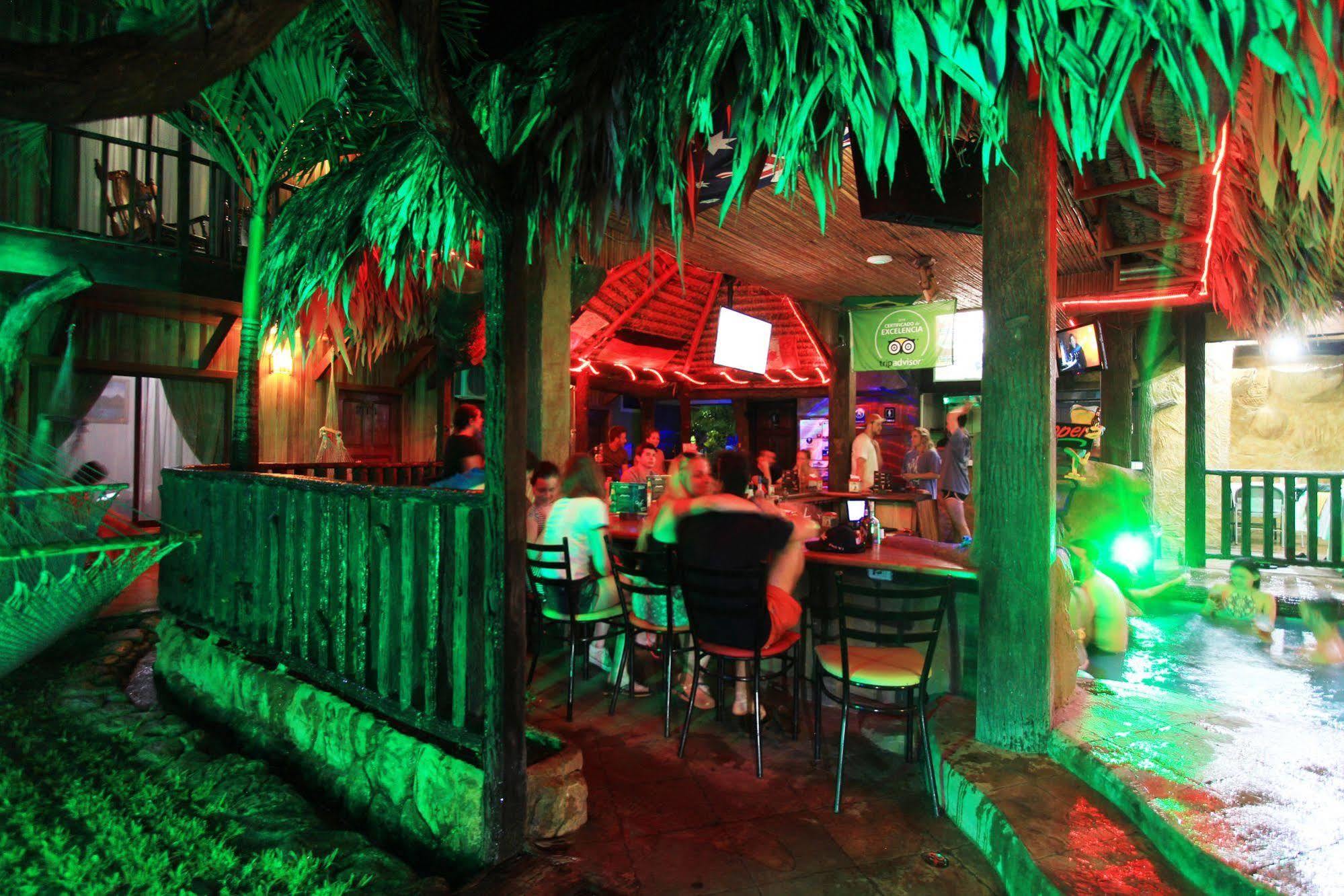 Backpackers Hostel *